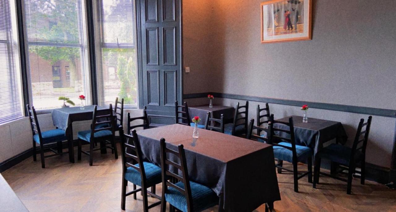 The Windsor Hotel And Bar カーコーディ エクステリア 写真